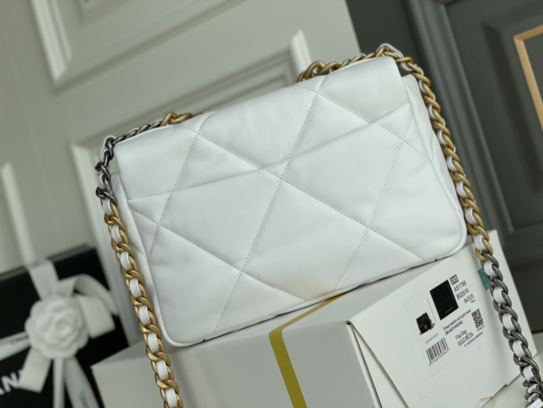 Chanel 19 Bags